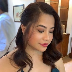 Meet your Posher, Mari